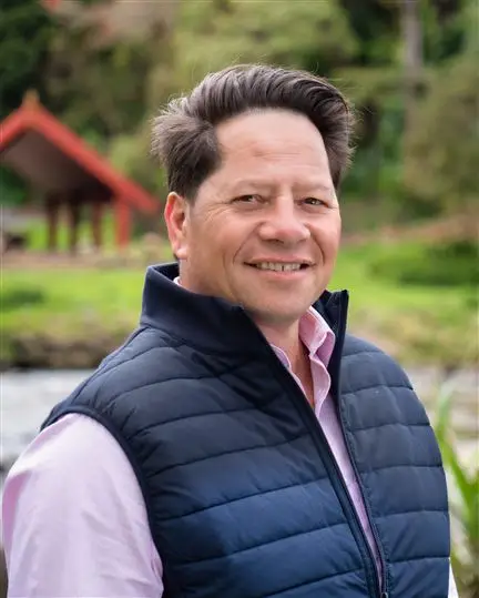 Perry Hanara