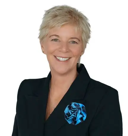 Valerie Hanger AREINZ