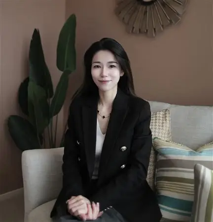 Lorraine Yu