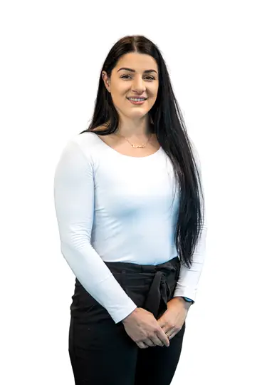 Yasmin Qastom
