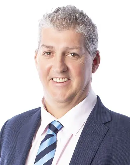 Gordon McNay