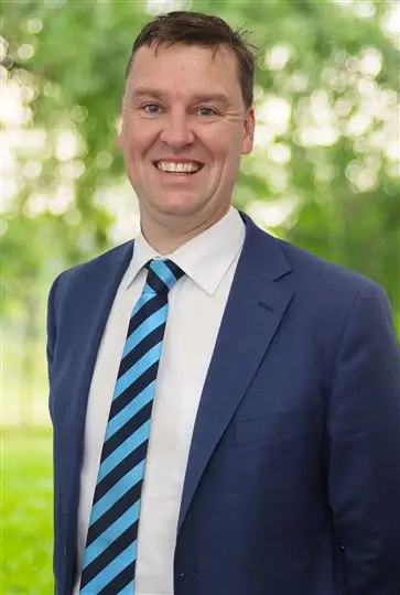 Daniel Nichols