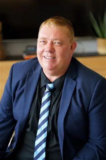 Darren Clark